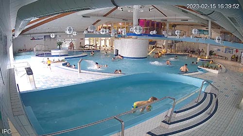 Aquapark Uherske Hradiste Webkamera () Aquapark Uherske Hradiste Webkamera
